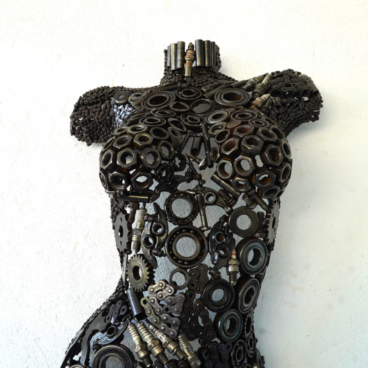 Buste féminin en métal recyclé sculpture décorative artisanale