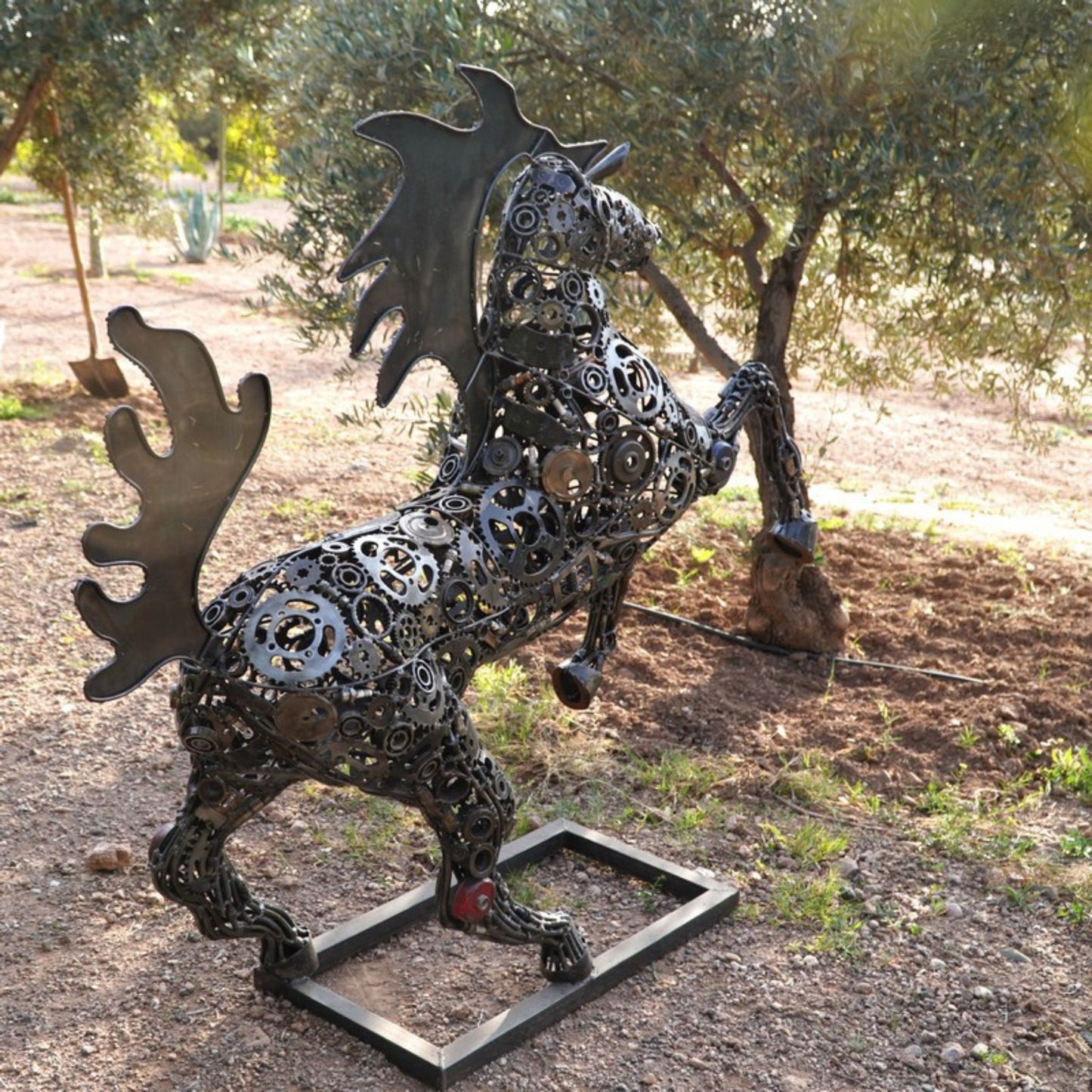 cheval porsche, porsche cheval, cheval cabré porsche, logo cheval,
logo porsche, porsche logo, Sculpture en metal , cheval de metal, cheval mécanique, cheval mecanique, tete de cheval, statue cheval extérieur, statue cheval jardin, sculpture animaux, tête de cheval, sculpture cheval, statue cheval, cheval cabré, statue cheval, cheval cabre, sculpture cheval, decoration cheval, sculpture metal, deco jardin metal, deco jardin, décoration fer forgé extérieur, decoration exterieur.