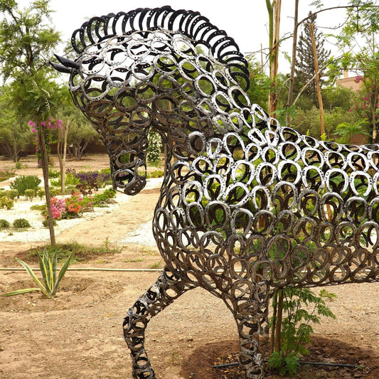 Sculpture en metal , cheval de metal, cheval mécanique, cheval mecanique, tete de cheval, statue cheval extérieur, statue cheval jardin, sculpture animaux, tête de cheval, sculpture cheval, statue cheval, cheval cabré, statue cheval, cheval cabre, sculpture cheval, statue equestre, , cheval en bronze, decoration cheval, sculpture metal, deco jardin metal, deco jardin, décoration fer forgé extérieur, decoration exterieur, sculpture metal jardin.