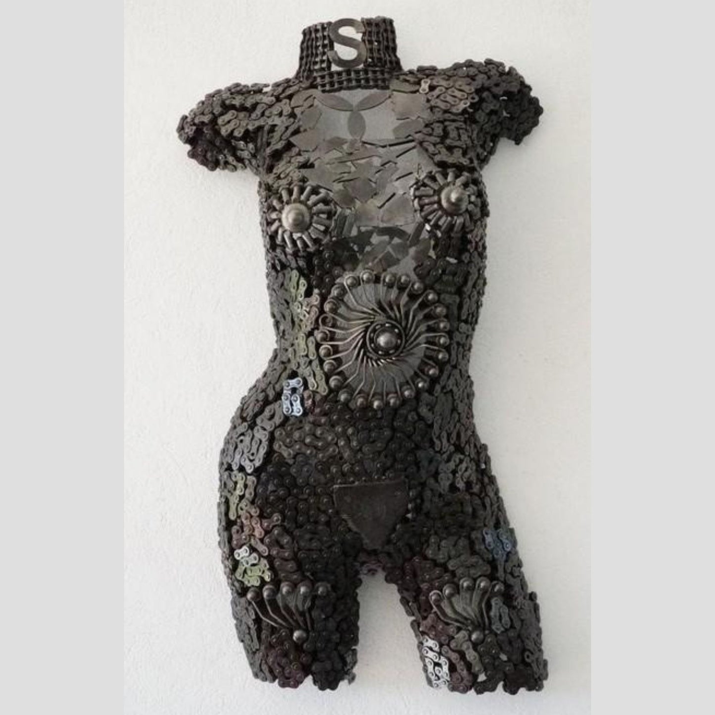 buste metal, sculpture buste femme metal, buste de femme, buste femme deco, sculpture buste femme, buste femme sculpture, buste, demi buste femme, buste statue, statue buste, statue buste femme, sculpture buste homme, un buste, buste mannequin decoratif, sculpture buste femme moderne, buste sculpture, le buste, buste humain, buste corps humain , Sculpture en metal, bust.