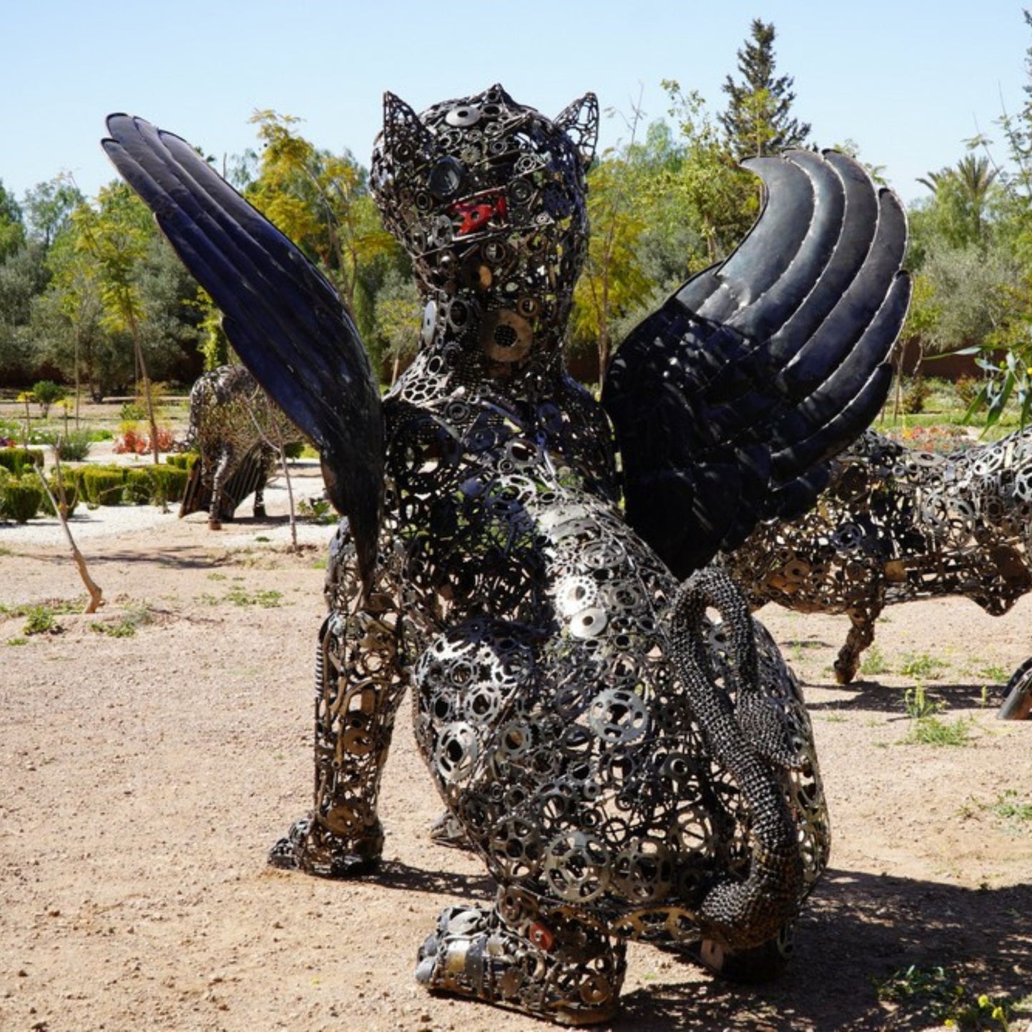 sculpture lion, lion sculpture, lion, sculpture tete de lion, tete de lion sculpture, statue lion, sculpture jardin, statue exterieur, statue de jardin, lion decoration, deco roi lion, deco lion, lion metal, decoration animaux, animaux en métal recyclé, deco metal jardin, sculpture acier, statue animaux, sculpture exterieur, animaux deco jardin en metal, animaux en métal, décoration, animaux en métal recyclé.