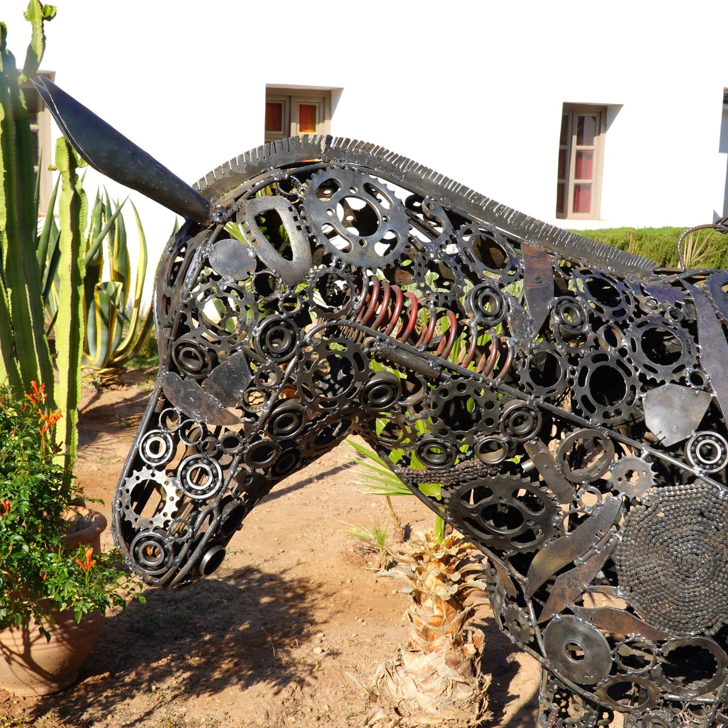 sculpture âne métal recyclé, statue âne décoration jardin, âne en fer forgé, sculpture animale en métal, art écologique métal recyclé, décoration extérieure artisanale, âne fait main métal, sculpture âne taille réelle, art animalier métal recyclé, décoration jardin originale, œuvre d'art en fer recyclé, âne déco extérieure métal, sculpture contemporaine artisanale.