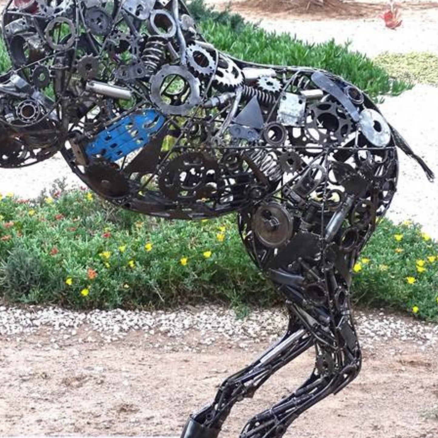 Bouquetin en Métal Recyclé