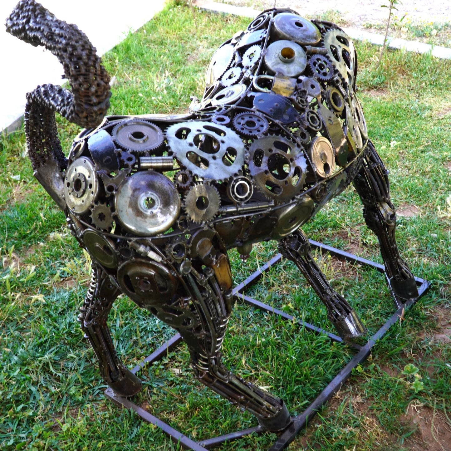 Sculpture en metal , sculpture taureau moderne, sculpture taureau, tete de taureau, logo lamborghini, taureau lamborghini, statue taureau, taureaux, taureau, tete de taureau, logo cheval, logo voiture cheval, logo cheval voiture, taureau sculpture, Sculpture en metal, sculpture metal jardin, decoration animaux, statue jardin, statue de jardin, statue exterieur, sculpture jardin, decoration animaux de la foret, decoration animaux.