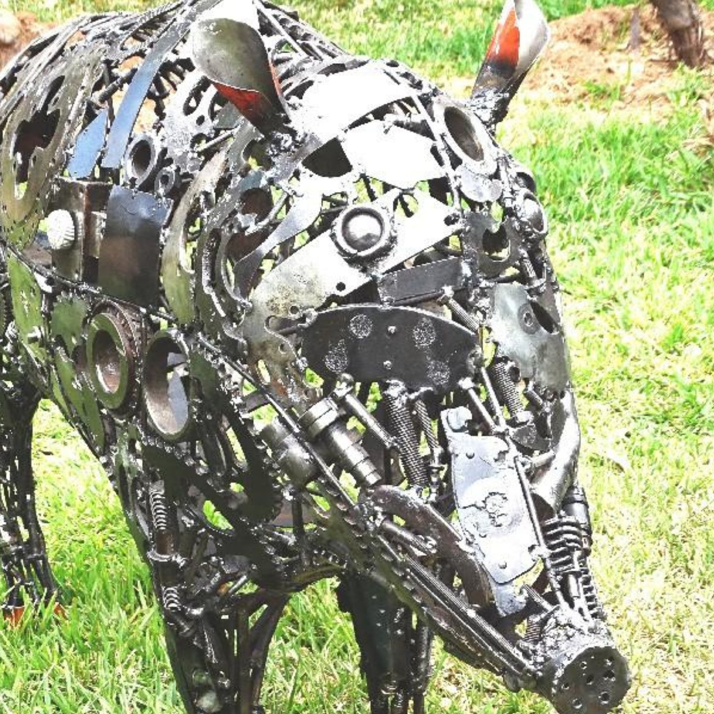 Sculpture en metal , Sanglier, statue sanglier extérieur, statue sanglier, animaux sculpture metal recuperation, decoration animaux, statue jardin, statue de jardin, statue exterieur, sculpture jardin, decoration animaux, animaux mecanique, sculpture métallique récupération, animaux en métal recyclé, , deco metal jardin, sculpture acier, statue animaux, sculpture exterieur, sculpture ferraille, animaux deco jardin en metal, animaux en métal, décoration, animaux en métal recyclé, deco metal jardin.
