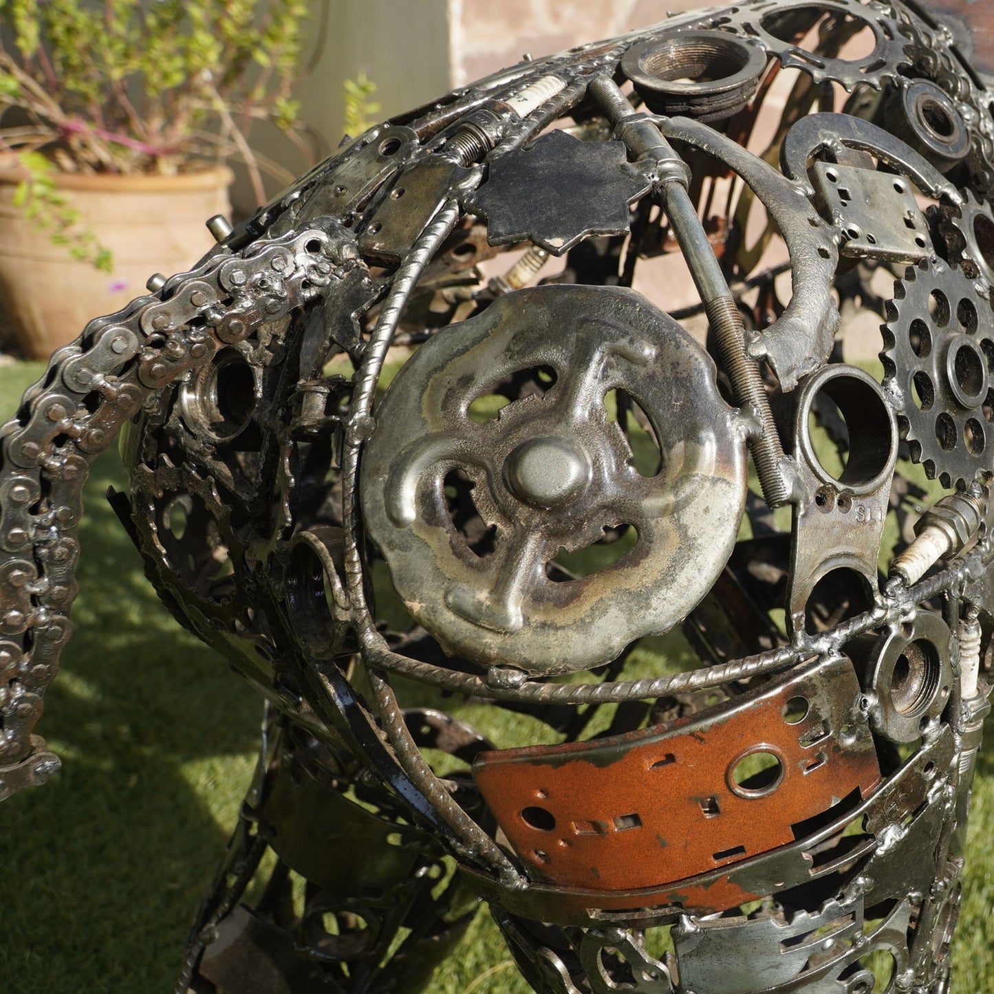Sculpture en metal , Sanglier, statue sanglier extérieur, statue sanglier, animaux sculpture metal recuperation, decoration animaux, statue jardin, statue de jardin, statue exterieur, sculpture jardin, decoration animaux, animaux mecanique, sculpture métallique récupération, animaux en métal recyclé, , deco metal jardin, sculpture acier, statue animaux, sculpture exterieur, sculpture ferraille, animaux deco jardin en metal, animaux en métal, décoration, animaux en métal recyclé, deco metal jardin.