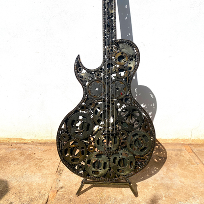 Sculpture Guitare en Métal Recyclé