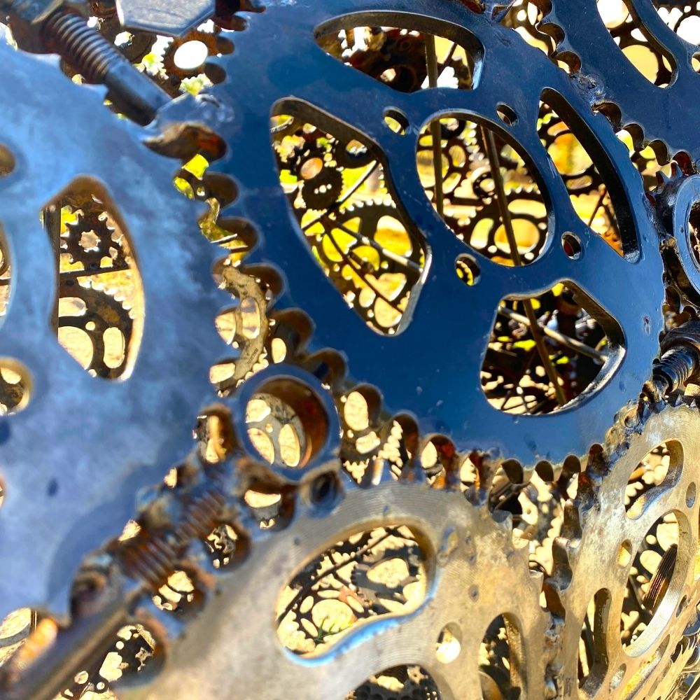 Sculpture “Cheval au Trot” en Métal Recyclé