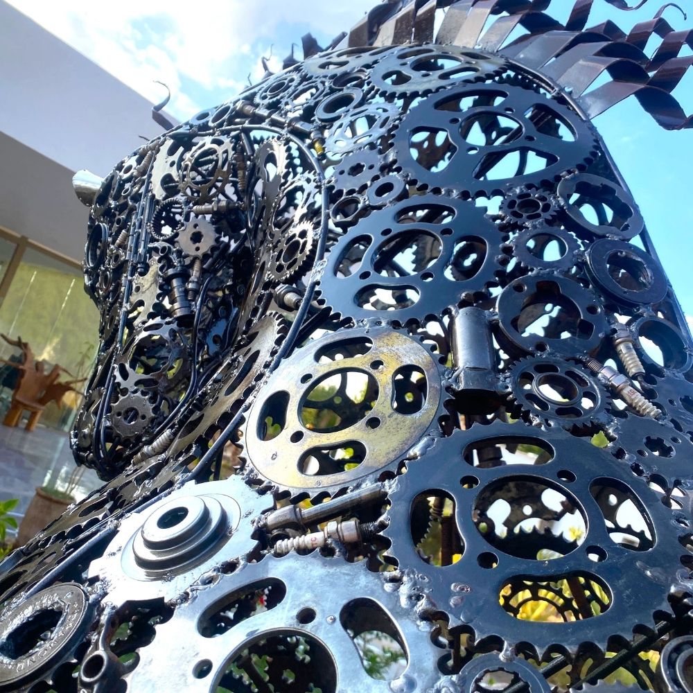 Sculpture “Cheval au Trot” en Métal Recyclé