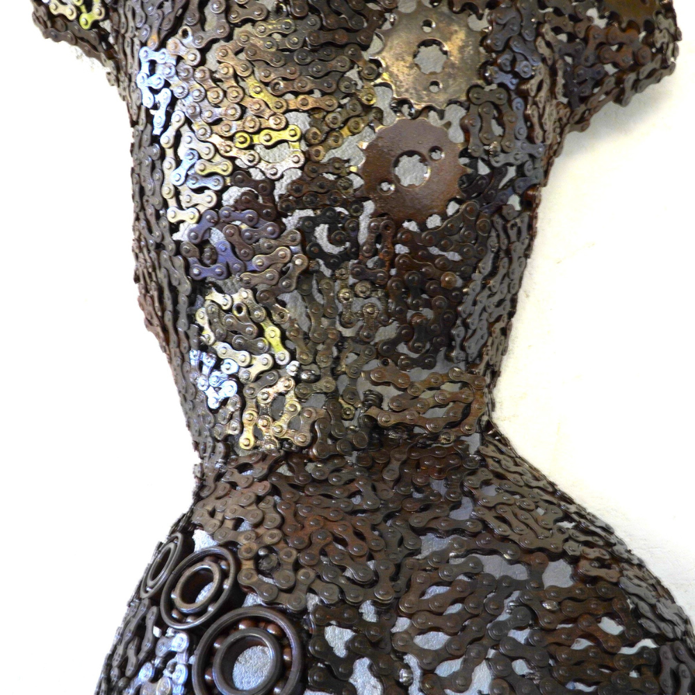 Sculpture buste femme métal recyclé décoration salon contemporain