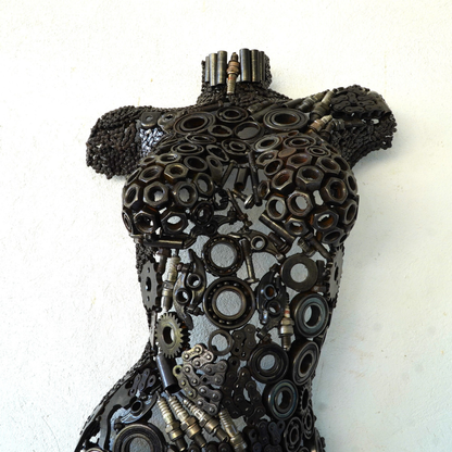 Buste féminin en métal recyclé sculpture décorative artisanale