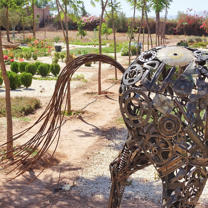 Sculpture en metal , cheval de metal, cheval mécanique, cheval mecanique, tete de cheval, statue cheval extérieur, statue cheval jardin, sculpture animaux, tête de cheval, sculpture cheval, statue cheval, cheval cabré, statue cheval, cheval cabre, sculpture cheval, statue equestre, cheval en bronze, decoration cheval, sculpture metal, deco jardin metal, deco jardin, décoration fer forgé extérieur, decoration exterieur, sculpture metal jardin.
