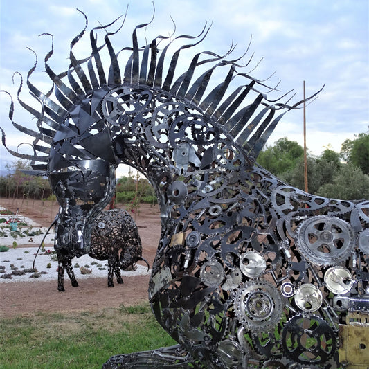 Sculpture en metal , cheval de metal, cheval mécanique, cheval mecanique, tete de cheval, statue cheval extérieur, statue cheval jardin, sculpture animaux, tête de cheval, sculpture cheval, statue cheval, cheval cabré, statue cheval, cheval cabre, sculpture cheval, statue equestre, , cheval en bronze, decoration cheval, sculpture metal, deco jardin metal, deco jardin, décoration fer forgé extérieur, decoration exterieur, sculpture metal jardin.