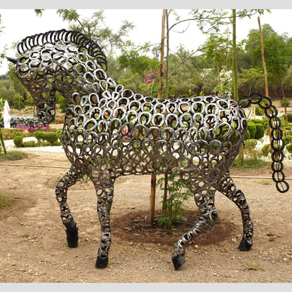 Sculpture en metal , cheval de metal, cheval mécanique, cheval mecanique, tete de cheval, statue cheval extérieur, statue cheval jardin, sculpture animaux, tête de cheval, sculpture cheval, statue cheval, cheval cabré, statue cheval, cheval cabre, sculpture cheval, statue equestre, , cheval en bronze, decoration cheval, sculpture metal, deco jardin metal, deco jardin, décoration fer forgé extérieur, decoration exterieur, sculpture metal jardin.