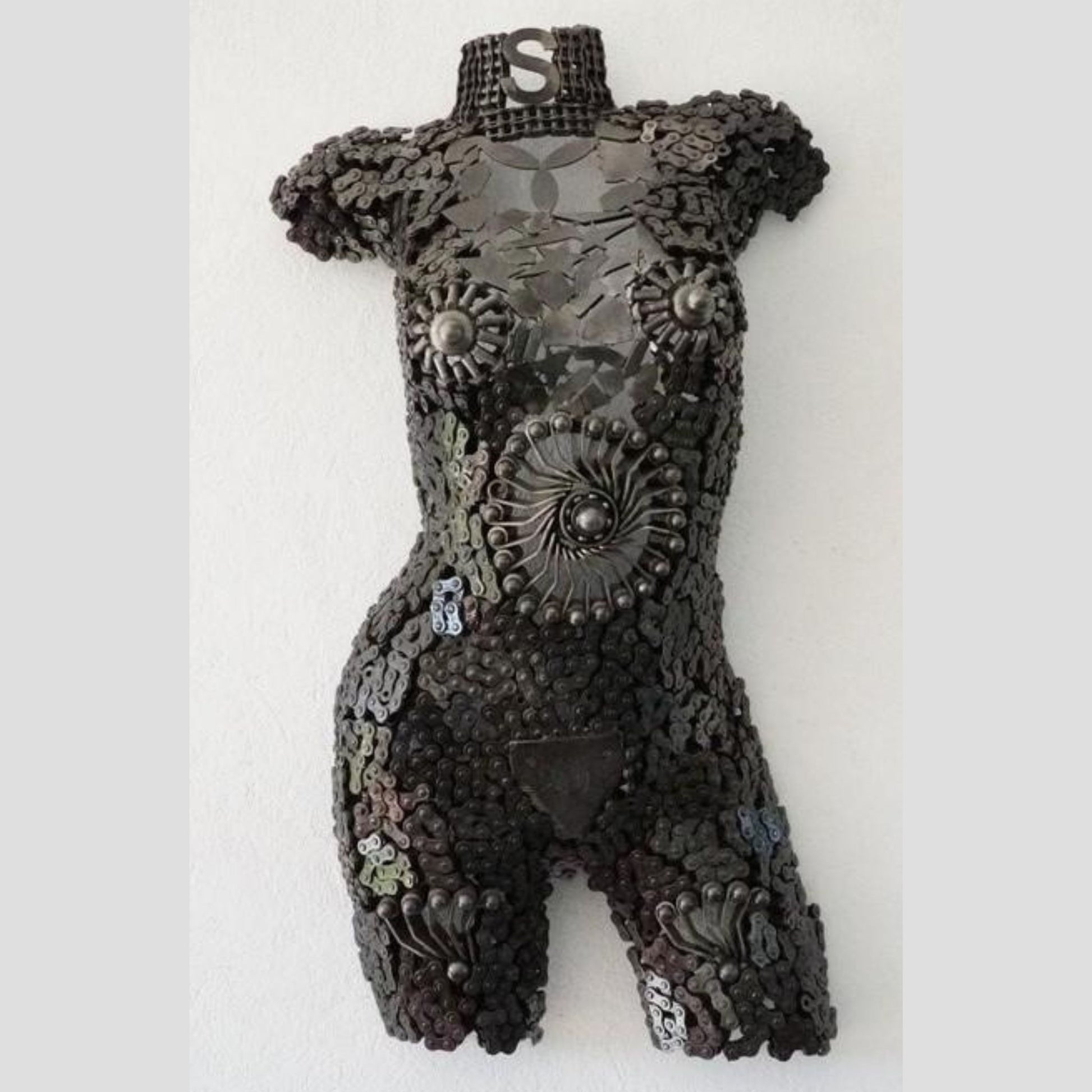 buste metal, sculpture buste femme metal, buste de femme, buste femme deco, sculpture buste femme, buste femme sculpture, buste, demi buste femme, buste statue, statue buste, statue buste femme, sculpture buste homme, un buste, buste mannequin decoratif, sculpture buste femme moderne, buste sculpture, le buste, buste humain, buste corps humain , Sculpture en metal, bust.
