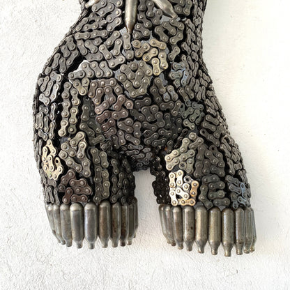 Sculpture demi-buste de femme en métal recyclé – H70 × L45 × P15 cm