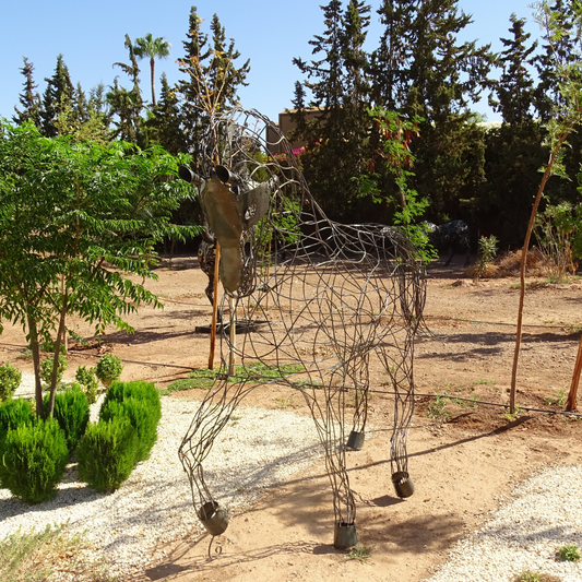 Sculpture en metal , cheval de metal, cheval mécanique, cheval mecanique, tete de cheval, statue cheval extérieur, statue cheval jardin, sculpture animaux, tête de cheval, sculpture cheval, statue cheval, cheval cabré, statue cheval, cheval cabre, sculpture cheval, statue equestre, cheval en bronze, decoration cheval, sculpture metal, deco jardin metal, deco jardin, décoration fer forgé extérieur, decoration exterieur, sculpture metal jardin.