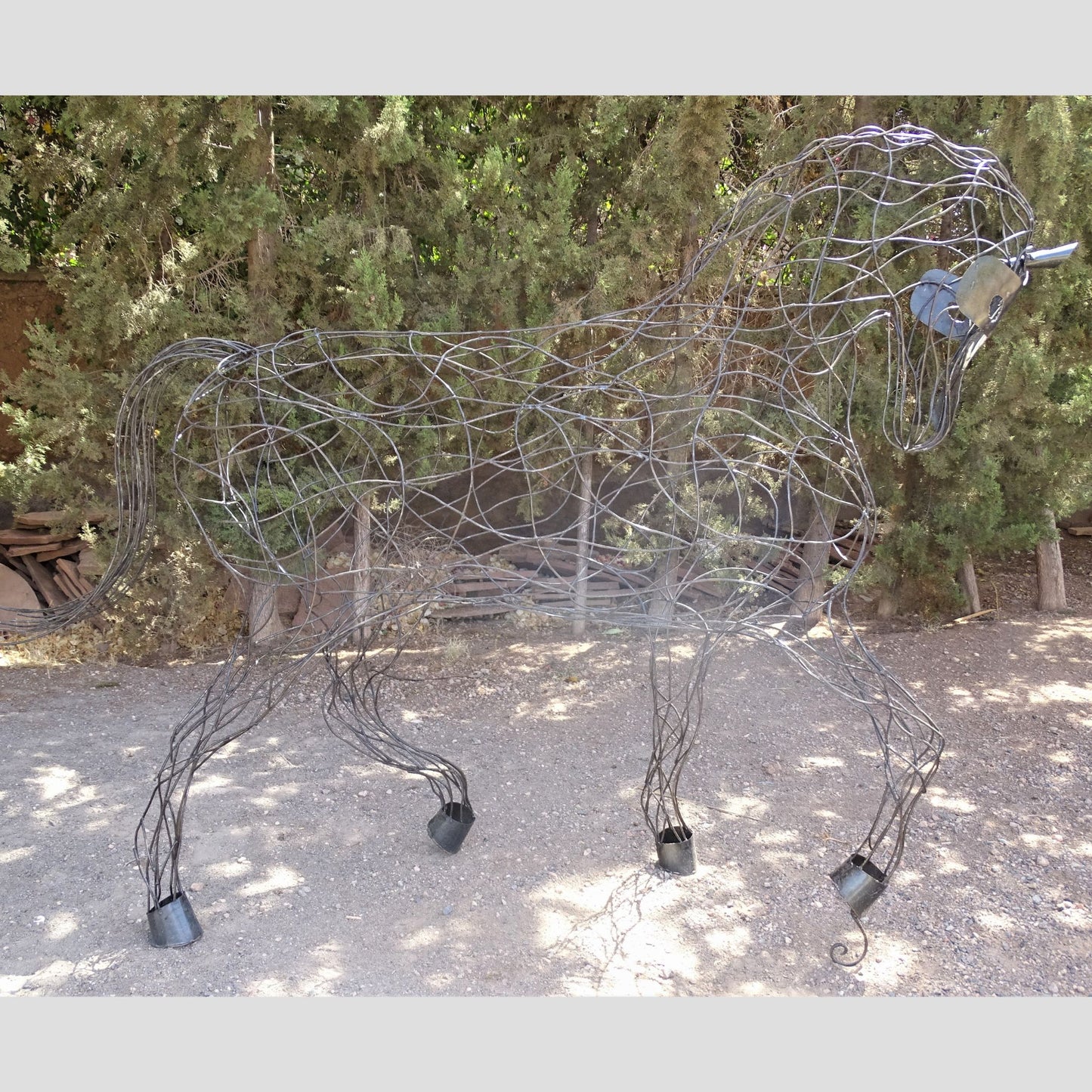 Sculpture en metal , cheval de metal, cheval mécanique, cheval mecanique, tete de cheval, statue cheval extérieur, statue cheval jardin, sculpture animaux, tête de cheval, sculpture cheval, statue cheval, cheval cabré, statue cheval, cheval cabre, sculpture cheval, statue equestre, , cheval en bronze, decoration cheval, sculpture metal, deco jardin metal, deco jardin, décoration fer forgé extérieur, decoration exterieur, sculpture metal jardin. 