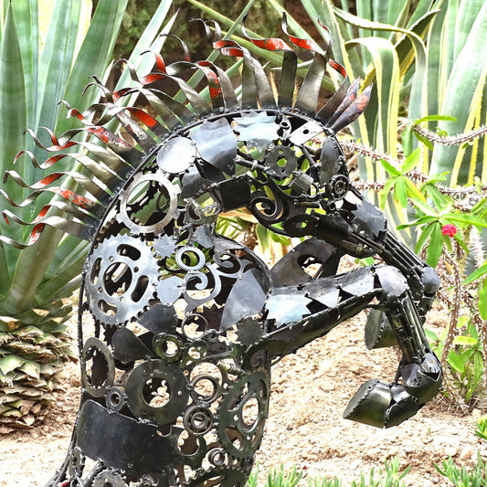 Sculpture en metal, cheval de metal, cheval mécanique, cheval mecanique, tete de cheval, statue cheval extérieur, statue cheval jardin, sculpture animaux, tête de cheval, sculpture cheval, cheval cabré, statue cheval, cheval cabre, sculpture cheval, statue equestre, cheval en bronze, decoration cheval, sculpture metal, deco jardin metal, deco jardin, décoration fer forgé extérieur, decoration exterieur, logo ferrari, ferrari logo, logo cheval, logo voiture cheval, logo cheval voiture, cheval cabré ferrari.