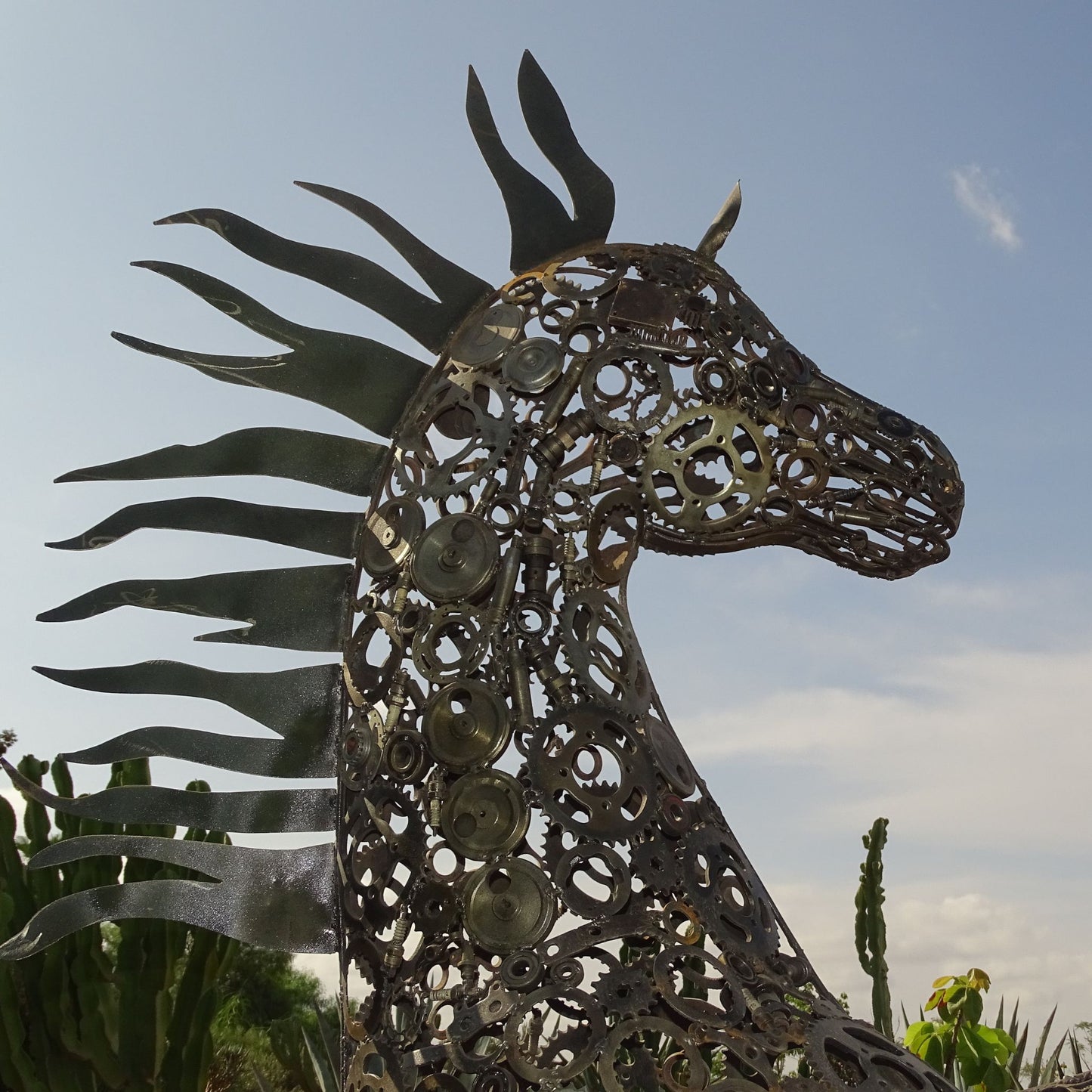 sculpture metal jardin,logo ferrari, ferrari logo, logo cheval, logo voiture cheval, logo cheval voiture, cheval ferrari, cheval cabré ferrari,Sculpture en metal , cheval de metal, cheval mécanique, cheval mecanique, tete de cheval, statue cheval extérieur, statue cheval jardin, sculpture animaux, tête de cheval, sculpture cheval, statue cheval, cheval cabré, statue cheval, cheval cabre, sculpture cheval, cheval de metal, decoration cheval, sculpture metal.