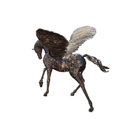 Sculpture “Cheval Pégase au Trot” en Métal Recyclé