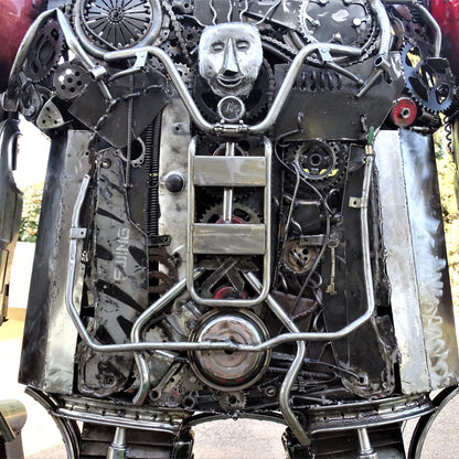 sculpture robot, robot sculpture, sculpture robot metal, robot deco, robot geant, sculpture acier, deco metal jardin, sculpture jardin, statue de jardin, statue exterieur, deco metal jardin, décora-tion, sculpture ferraille, sculpture en fer soudé, sculpture métal recyclé, sculpture art, décoration fer forgé extérieur, decoration exterieur, sculpture en metal.