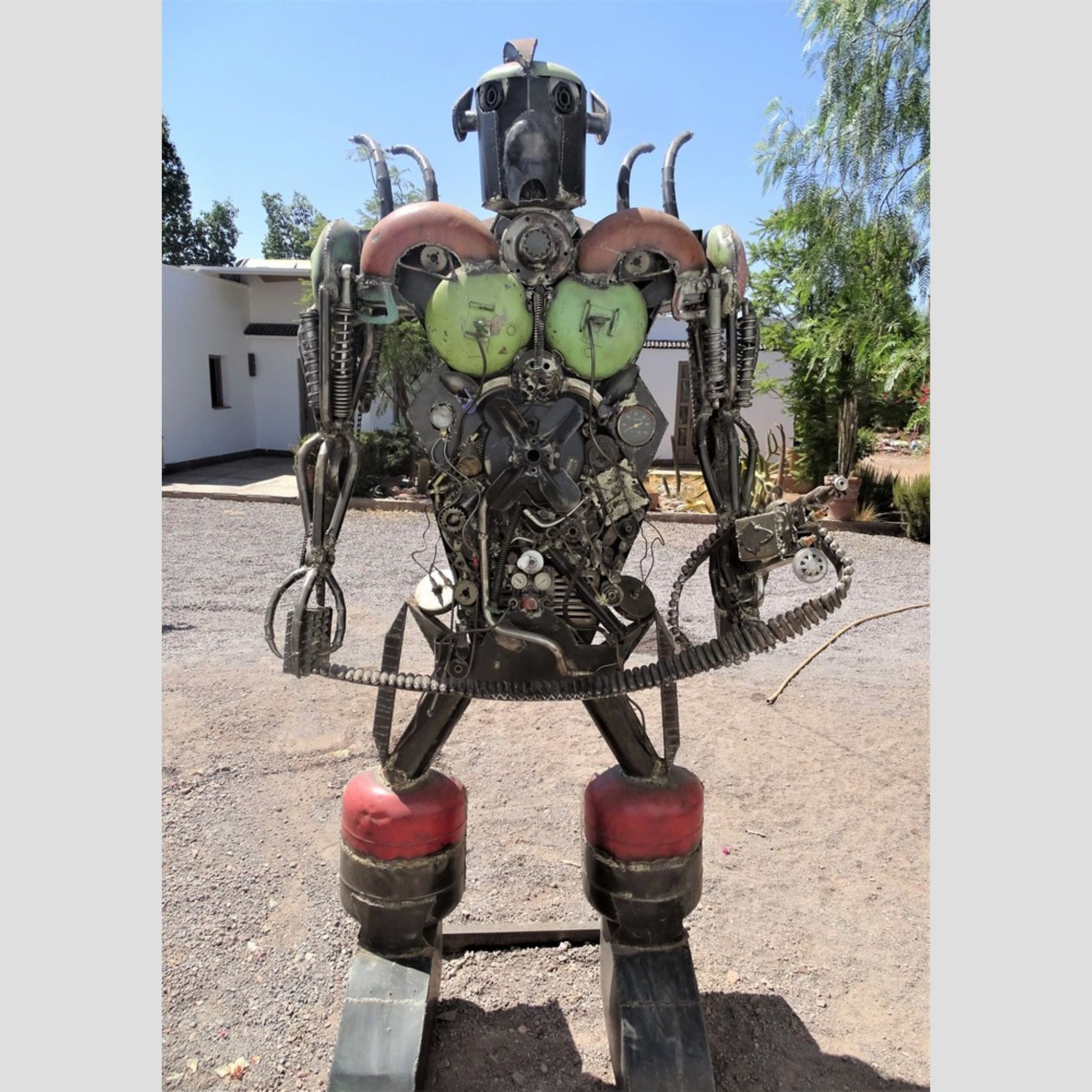 sculpture robot, robot sculpture, sculpture robot metal, robot deco, robot geant, sculpture acier, deco metal jardin, sculpture jardin, statue de jardin, statue exterieur, deco metal jardin, décora-tion, sculpture ferraille, sculpture en fer soudé, sculpture métal recyclé, sculpture art, décoration fer forgé extérieur, decoration exterieur, sculpture en metal.