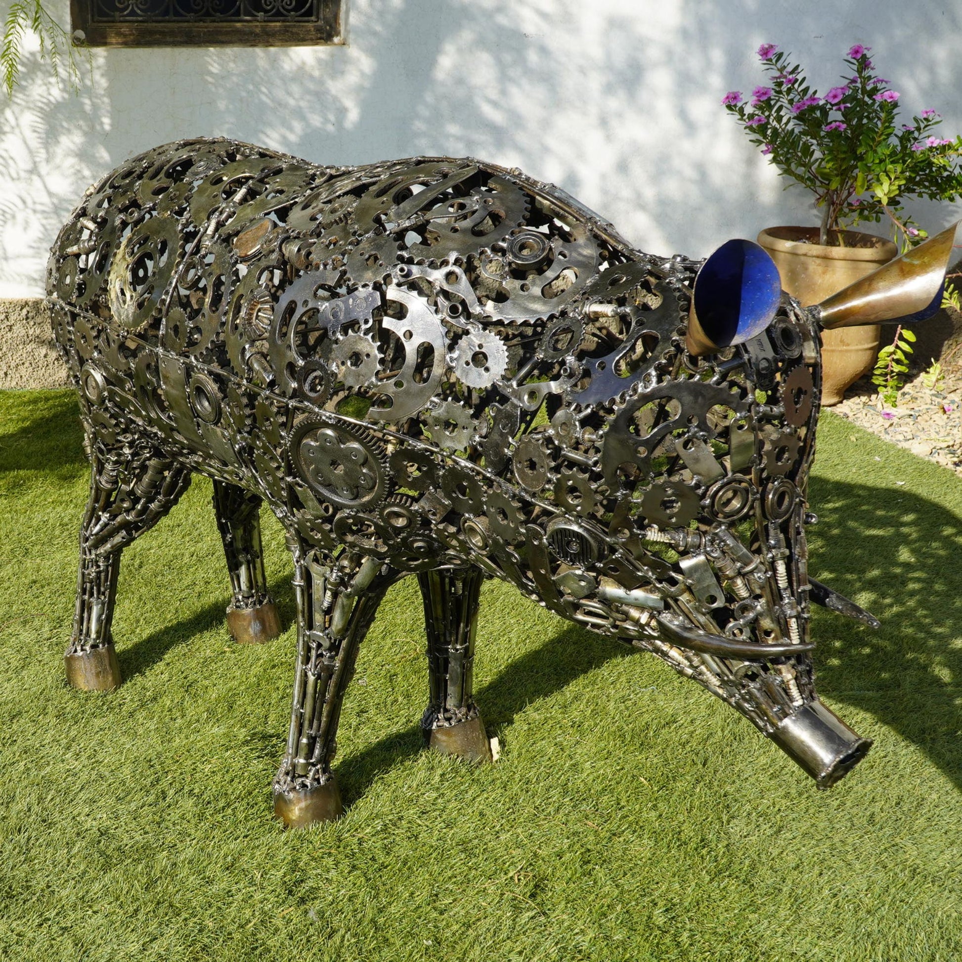 Sculpture en metal , Sanglier, statue sanglier extérieur, statue sanglier, animaux sculpture metal recuperation, decoration animaux, statue jardin, statue de jardin, statue exterieur, sculpture jardin, decoration animaux, animaux mecanique, sculpture métallique récupération, animaux en métal recyclé, , deco metal jardin, sculpture acier, statue animaux, sculpture exterieur, sculpture ferraille, animaux deco jardin en metal, animaux en métal, décoration, animaux en métal recyclé, deco metal jardin.