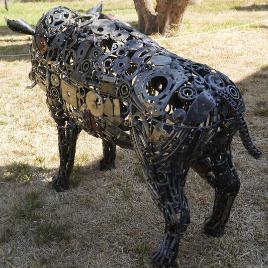 Sculpture en metal , Sanglier, statue sanglier extérieur, statue sanglier, animaux sculpture metal recuperation, decoration animaux, statue jardin, statue de jardin, statue exterieur, sculpture jardin, decoration animaux, animaux mecanique, sculpture métallique récupération, animaux en métal recyclé, , deco metal jardin, sculpture acier, statue animaux, sculpture exterieur, sculpture ferraille, animaux deco jardin en metal, animaux en métal, décoration, animaux en métal recyclé, deco metal jardin.
