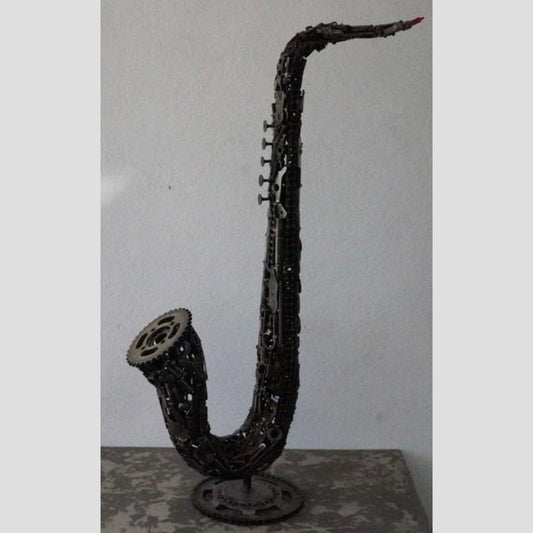Sculpture, Instrument de musique, les instruments de musique, sculpture musique, statue musicale, statut musical, musique statue musicale, statues musicales, statue musical, deco musique, sculpture moderne, Sculpture en metal, saxophone métal recyclé, sculpture saxophone métal, jazz, Musique, 
saxophone décoratif métal, saxophone en métal recyclé, sculpture instrument musique métal, 
sculpture metal, sculpture en fer soudé, metal art.
