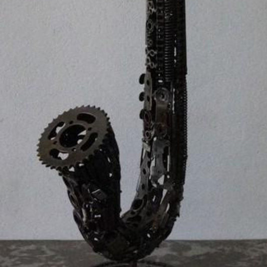 Sculpture, Instrument de musique, les instruments de musique, sculpture musique, statue musicale, statut musical, musique statue musicale, statues musicales, statue musical, deco musique, sculpture moderne, Sculpture en metal, saxophone métal recyclé, sculpture saxophone métal, jazz, Musique, 
saxophone décoratif métal, saxophone en métal recyclé, sculpture instrument musique métal, 
sculpture metal, sculpture en fer soudé, metal art.
