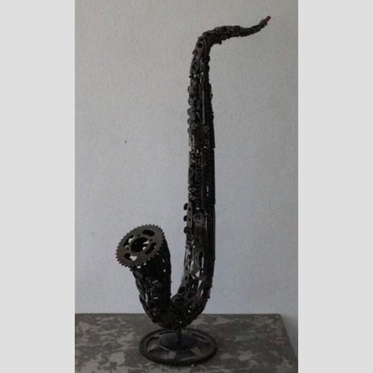 Sculpture, Instrument de musique, les instruments de musique, sculpture musique, statue musicale, statut musical, musique statue musicale, statues musicales, statue musical, deco musique, sculpture moderne, Sculpture en metal, saxophone métal recyclé, sculpture saxophone métal, jazz, Musique, 
saxophone décoratif métal, saxophone en métal recyclé, sculpture instrument musique métal, 
sculpture metal, sculpture en fer soudé, metal art.

