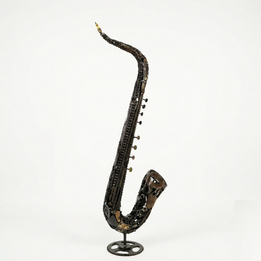 Sculpture saxophone en métal recyclé hauteur 110 cm décoration artistique style industriel