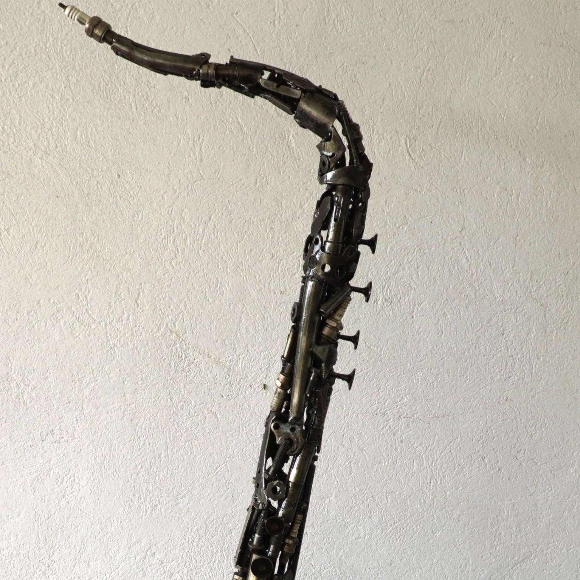 Sculpture, Instrument de musique, les instruments de musique, sculpture musique, statue musicale, statut musical, musique statue musicale, statues musicales, statue musical, deco musique, sculpture moderne, Sculpture en metal, saxophone métal recyclé, sculpture saxophone métal, jazz, Musique, 
saxophone décoratif métal, saxophone en métal recyclé, sculpture instrument musique métal, 
sculpture metal, sculpture en fer soudé, metal art.
