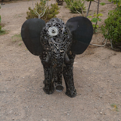 Sculpture en metal, éléphant, statue éléphant , sculpture éléphant, sculpture éléphant moderne, statue elephant, statue elephant jardin,elephant statue, decoration animaux, statue exterieur, sculpture jardin, statue éléphant grande taille jardin, statue éléphant extérieur, decoration elephant, decoration animaux, animaux en métal recyclé, deco metal jardin, sculpture acier, statue animaux, sculpture exterieur, animaux deco jardin en metal, animaux en métal, décoration, animaux en métal recyclé.