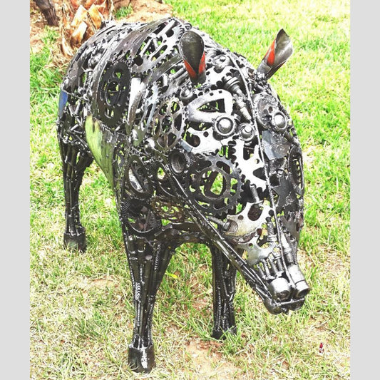 Sculpture en metal , Sanglier, statue sanglier extérieur, statue sanglier, animaux sculpture metal recuperation, decoration animaux, statue jardin, statue de jardin, statue exterieur, sculpture jardin, decoration animaux, animaux mecanique, sculpture métallique récupération, animaux en métal recyclé, , deco metal jardin, sculpture acier, statue animaux, sculpture exterieur, sculpture ferraille, animaux deco jardin en metal, animaux en métal, décoration, animaux en métal recyclé, deco metal jardin.
