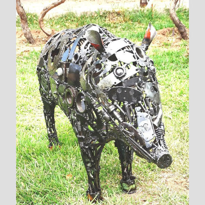 Sculpture en metal , Sanglier, statue sanglier extérieur, statue sanglier, animaux sculpture metal recuperation, decoration animaux, statue jardin, statue de jardin, statue exterieur, sculpture jardin, decoration animaux, animaux mecanique, sculpture métallique récupération, animaux en métal recyclé, , deco metal jardin, sculpture acier, statue animaux, sculpture exterieur, sculpture ferraille, animaux deco jardin en metal, animaux en métal, décoration, animaux en métal recyclé, deco metal jardin.
