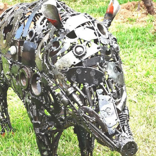 Sculpture en metal , Sanglier, statue sanglier extérieur, statue sanglier, animaux sculpture metal recuperation, decoration animaux, statue jardin, statue de jardin, statue exterieur, sculpture jardin, decoration animaux, animaux mecanique, sculpture métallique récupération, animaux en métal recyclé, , deco metal jardin, sculpture acier, statue animaux, sculpture exterieur, sculpture ferraille, animaux deco jardin en metal, animaux en métal, décoration, animaux en métal recyclé, deco metal jardin.
