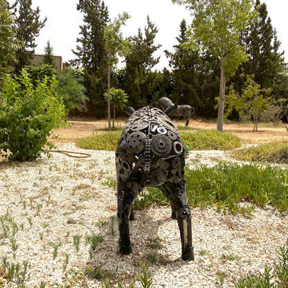 Sculpture sanglier en métal recyclé – H80 × L130 × l40 cm