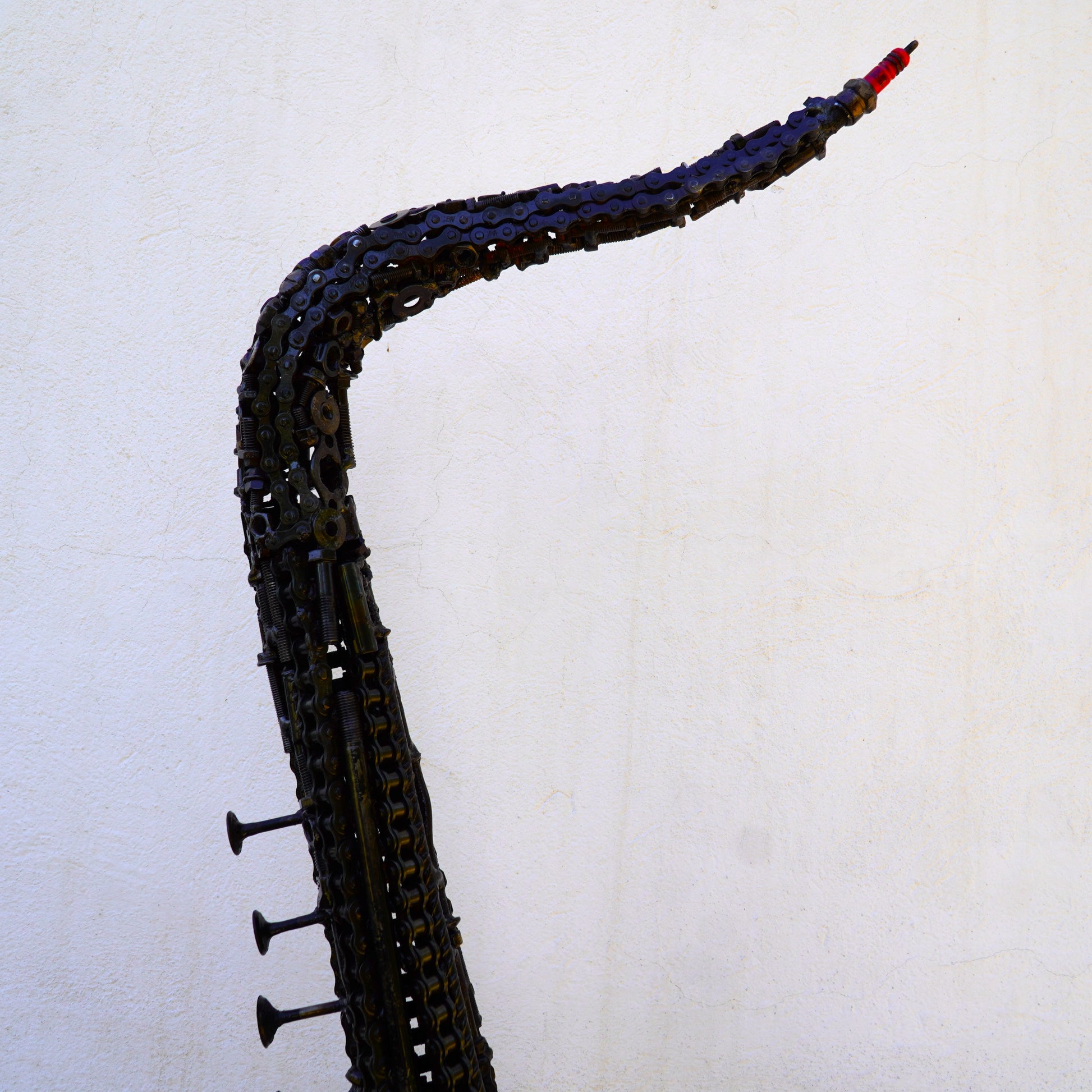 Sculpture saxophone métal recyclé décoration murale ou intérieure style jazz