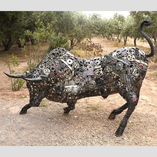 Sculpture Taureau Lamborghini