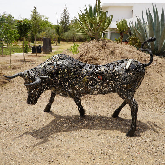 Sculpture Taureau Lamborghini