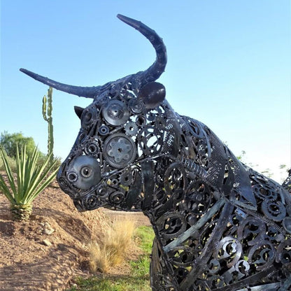 Sculpture en metal , sculpture taureau moderne, sculpture taureau, tete de taureau, logo lamborghini, taureau lamborghini, statue taureau, taureaux, taureau, tete de taureau, logo cheval, logo voiture cheval, logo cheval voiture, taureau sculpture, Sculpture en metal, sculpture metal jardin, decoration animaux, statue jardin, statue de jardin, statue exterieur, sculpture jardin, decoration animaux de la foret, decoration animaux.