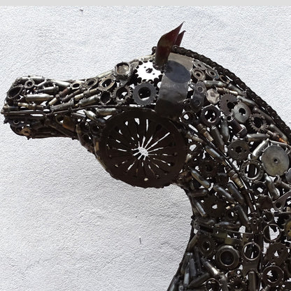Sculpture en metal , cheval de metal, cheval mécanique, cheval mecanique, statue cheval extérieur, statue cheval jardin, sculpture animaux, sculpture cheval, cheval cabré, statue cheval, sculpture cheval, statue equestre, , cheval en bronze, decoration cheval, sculpture metal, deco jardin metal, deco jardin, décoration fer forgé extérieur, decoration exterieur, sculpture metal jardin, tête de cheval, figurine cheval, tete de cheval, tete cheval, statue cheval, demi pension cheval, demi cheval.