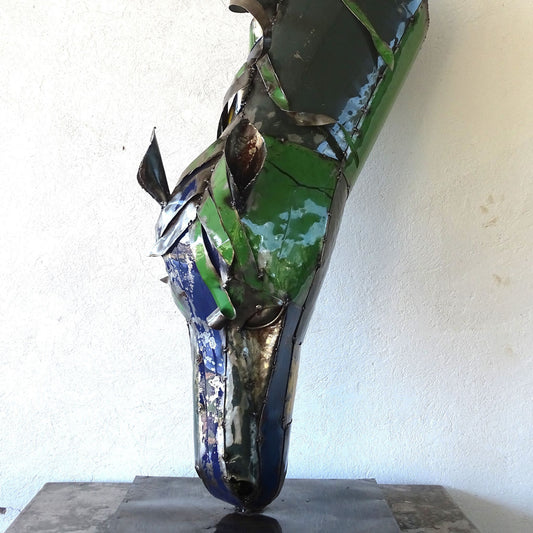 Sculpture en metal , cheval de metal, cheval mécanique, cheval mecanique, statue cheval extérieur, statue cheval jardin, sculpture animaux, sculpture cheval, cheval cabré, statue cheval, sculpture cheval, statue equestre, , cheval en bronze, decoration cheval, sculpture metal, deco jardin metal, deco jardin, décoration fer forgé extérieur, decoration exterieur, sculpture metal jardin, tête de cheval, figurine cheval, tete de cheval, tete cheval, statue cheval, demi pension cheval, demi cheval.
